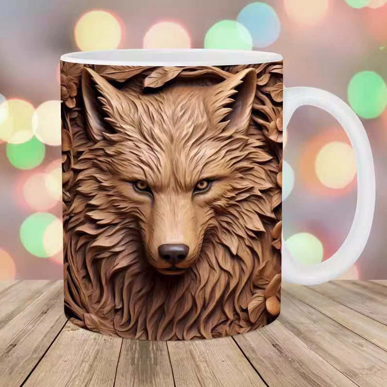 "Détails finement sculptés sur cette tasse Loup Marron 3D, inspirée de la nature, parfaite pour les amoureux des loups et de l'art sauvage."






