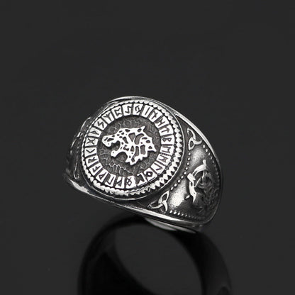 Bague Loup Motif Viking – Accessoire robuste inspiré des légendes scandinaves.
