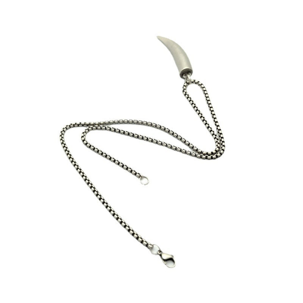 Collier Croc de Loup Acier, symbole d’instinct et de puissance animale. Pendentif de 5 cm en inox 304, élégant et intemporel.
