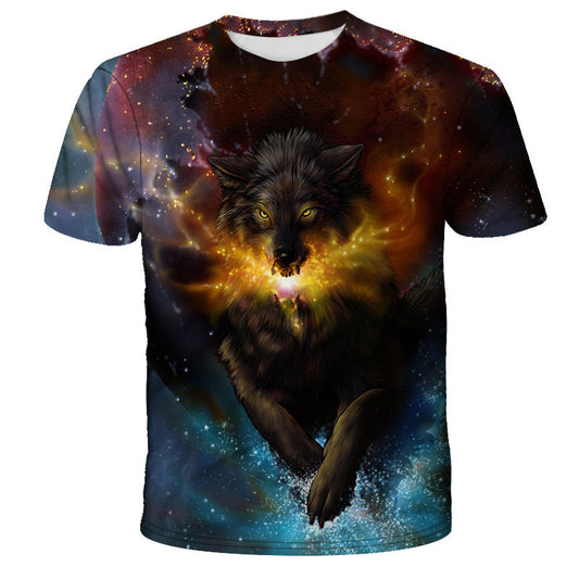 T-shirt homme à manches courtes avec imprimé 3D représentant un loup dans un univers cosmique lumineux, aux couleurs intenses et mystiques.